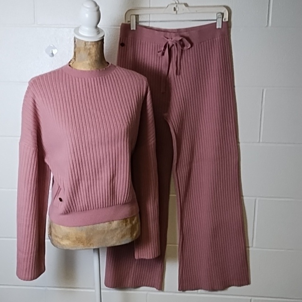 BKE Fade Lulu's Snuggly Style Mauve Pink Wide Ribbed Sweater Knit Set